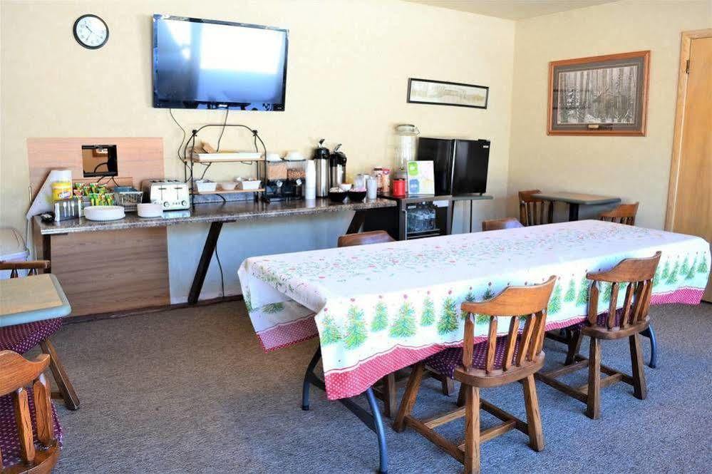 Royal Motel Айрънууд Екстериор снимка