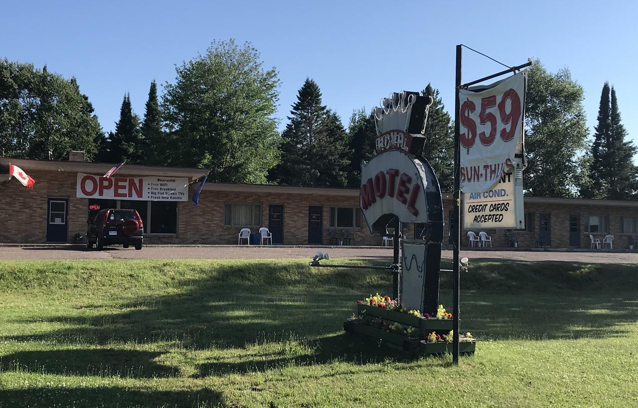 Royal Motel Айрънууд Екстериор снимка